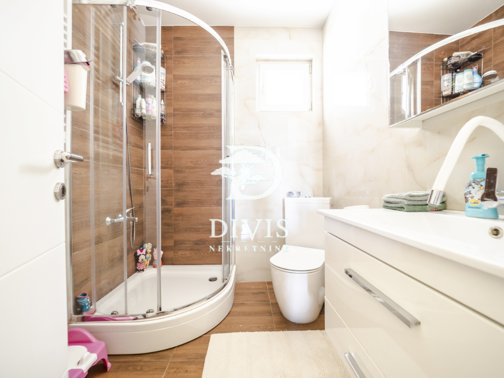 Slika 7 - Olge Spiridonović, Petosoban stan na prodaju, 140m2, 406.000€